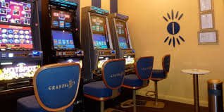 မြန်မာ Esports ကစားသမားများ MLBB MPL ပြိုင်ပွဲ ကစားနေသော မြင်ကွင်း